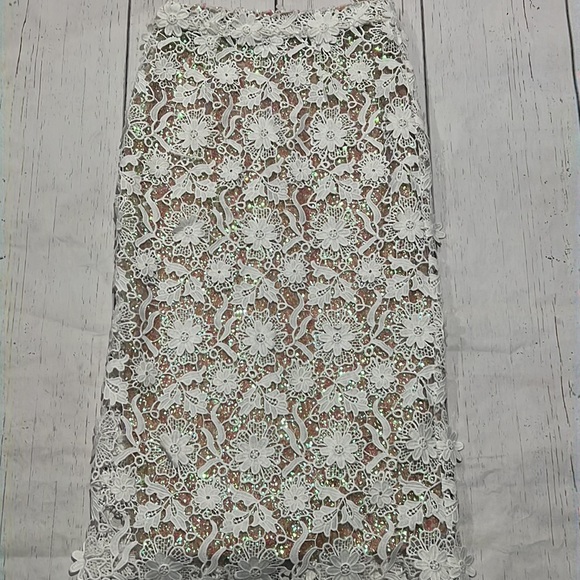 Alcoolique Araka lace white lace with skirt - Picture 4 of 9